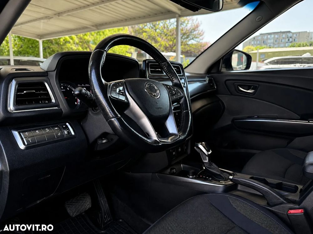 SsangYong Tivoli - 10