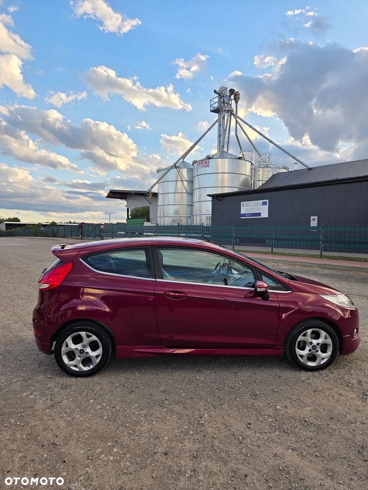 Ford Fiesta - 18