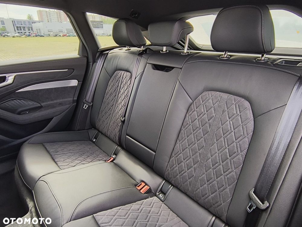 Audi A6 Avant - 34