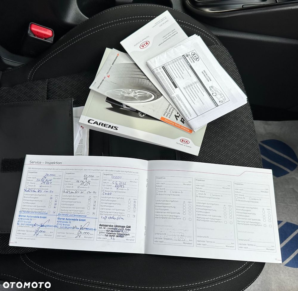 Kia Carens 1.6 GDI Dream-Team Edition - 24