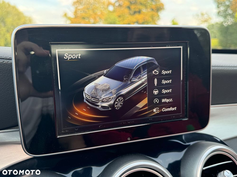 Mercedes-Benz Klasa C 200 7G-TRONIC - 24