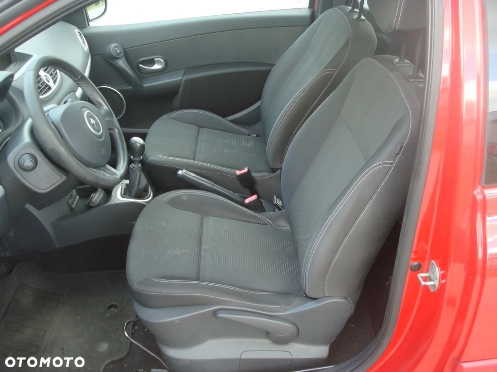 Renault Clio 1.5 dCi Extreme - 28