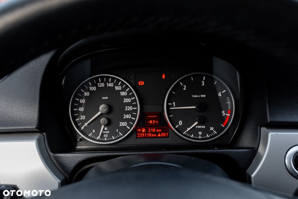 BMW Seria 3 320d DPF - 28