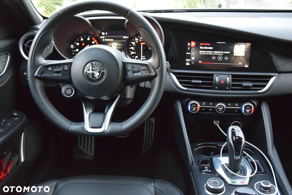 Alfa Romeo Giulia 2.0 Turbo 16V AT8 Veloce - 14