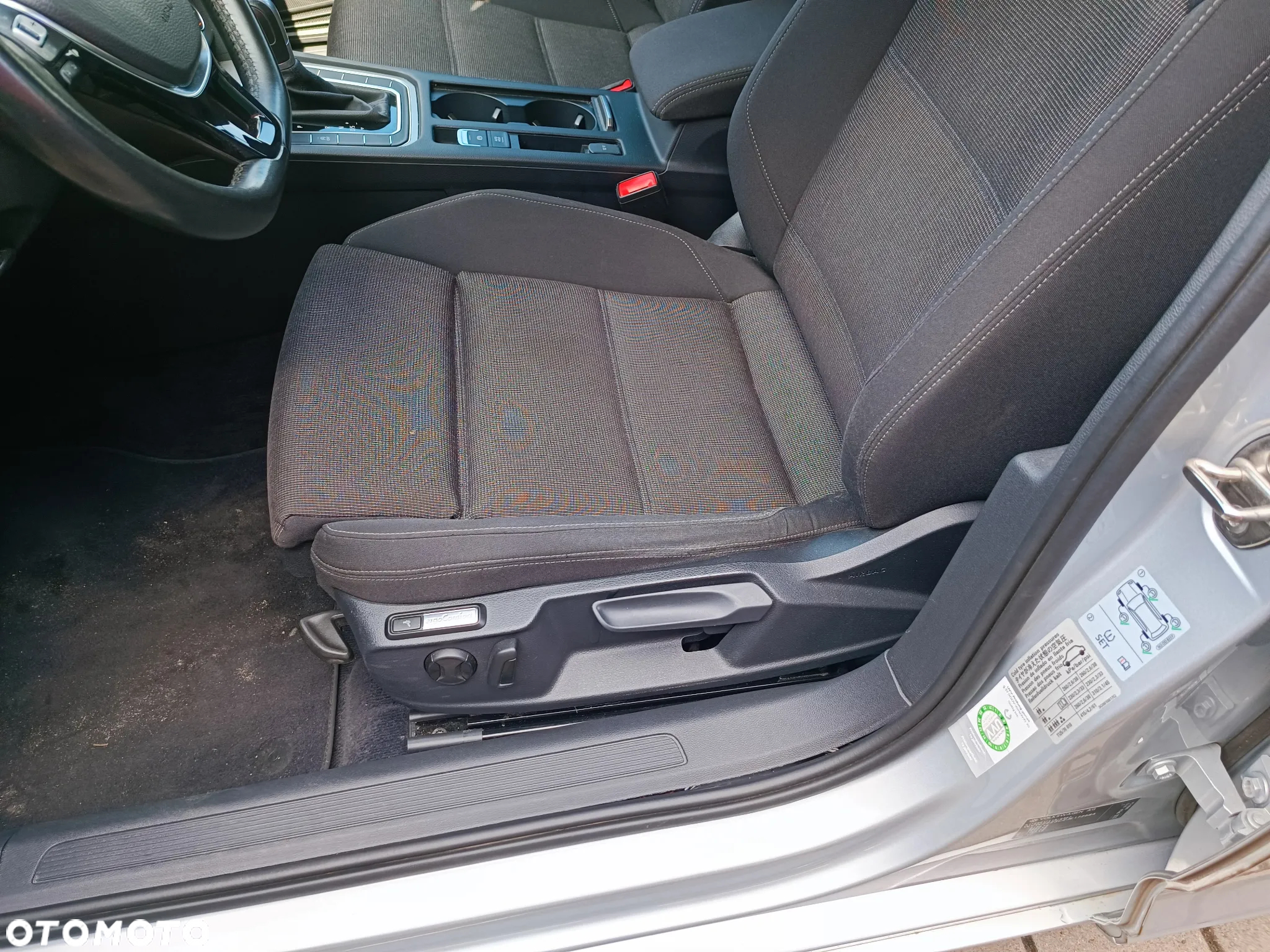 Volkswagen Passat - 9