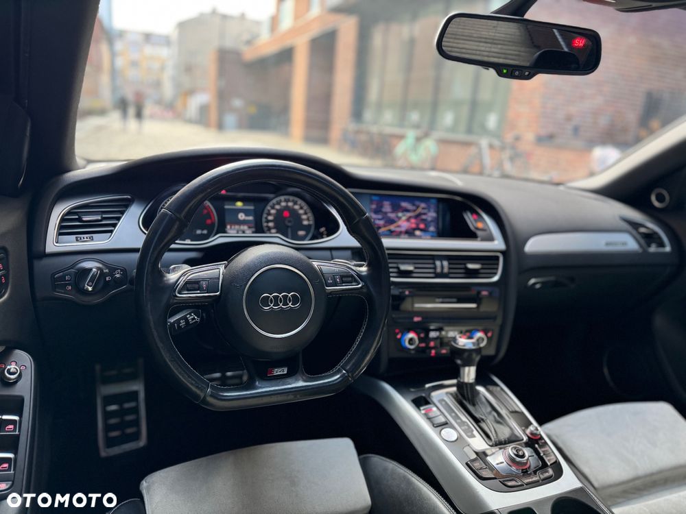 Audi S4 Limousine - 26