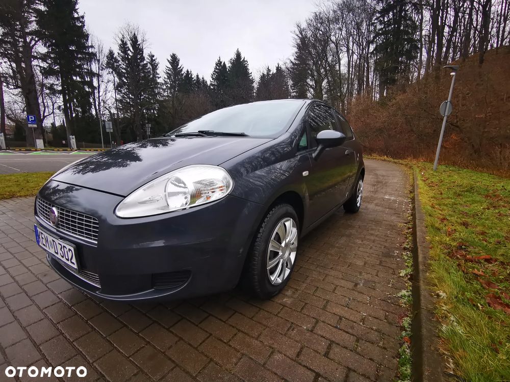 Fiat Grande Punto 1.4 8V Dualogic Dynamic - 23