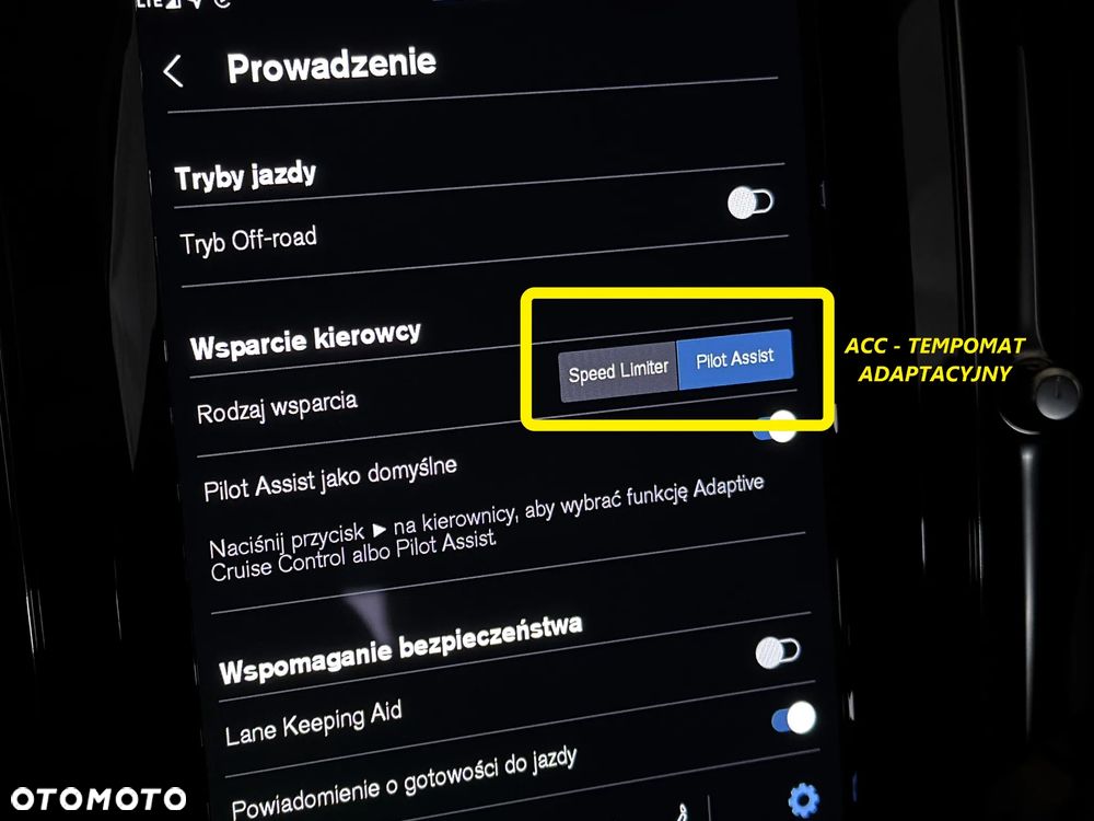 Volvo XC 60 B4 D Plus Dark - 40