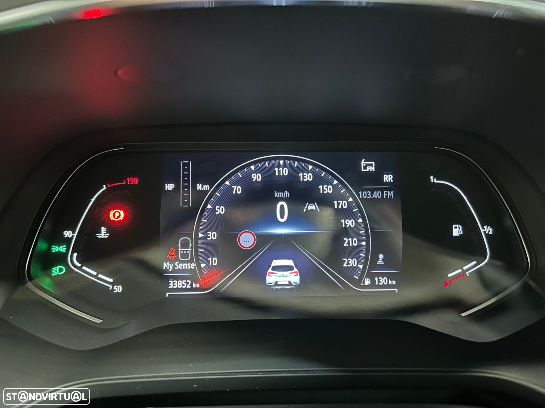 Renault Captur - 23