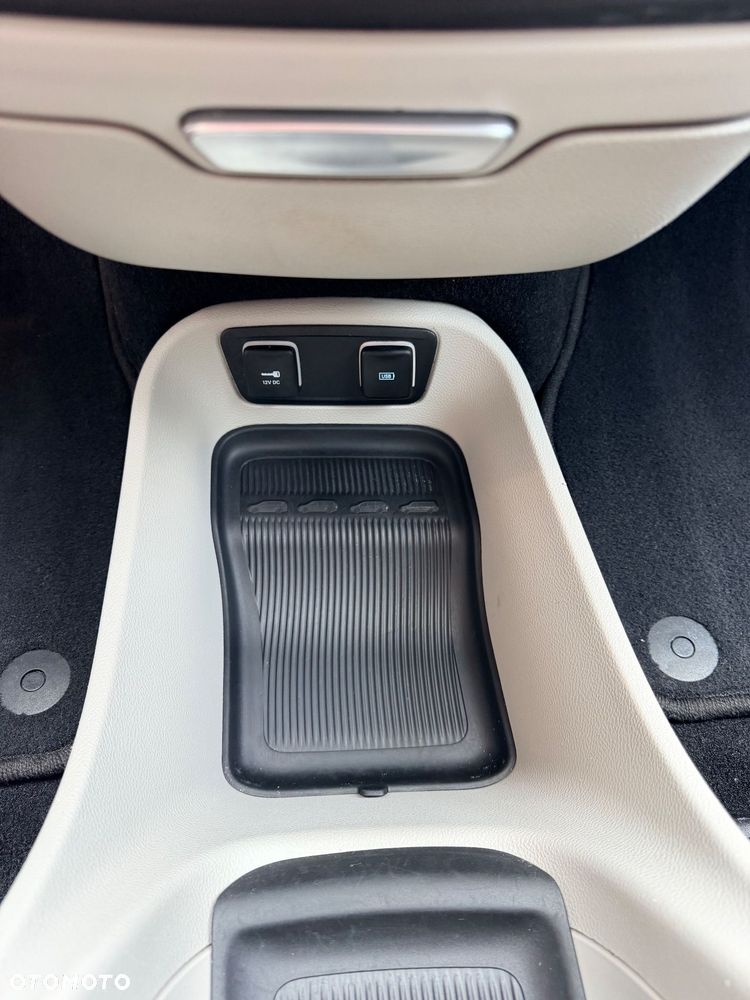 Chrysler Pacifica - 21