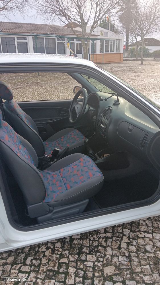 Citroën Saxo 1.0i First - 9