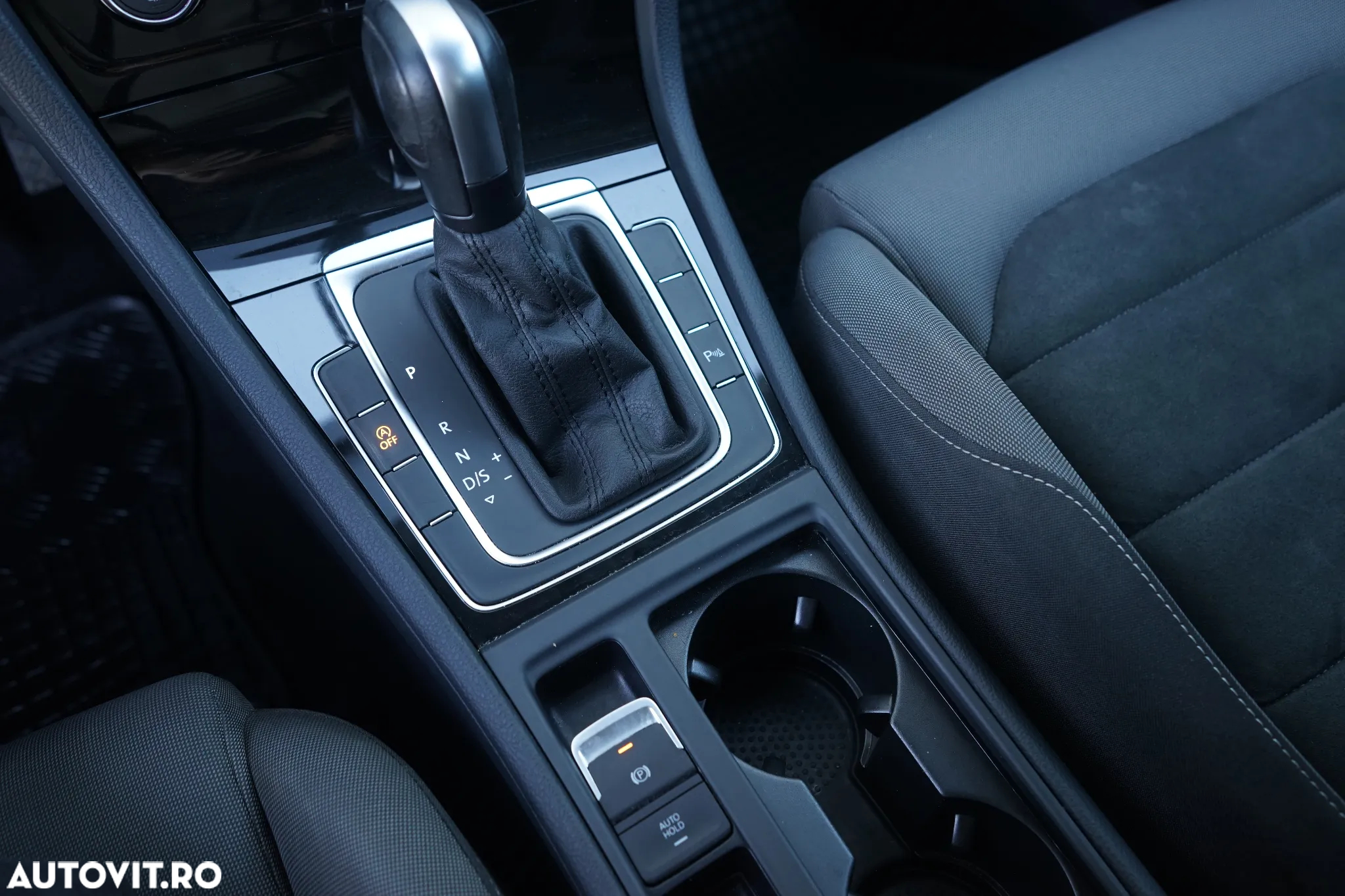 Volkswagen Golf Variant 2.0 TDI SCR DSG Highline - 19