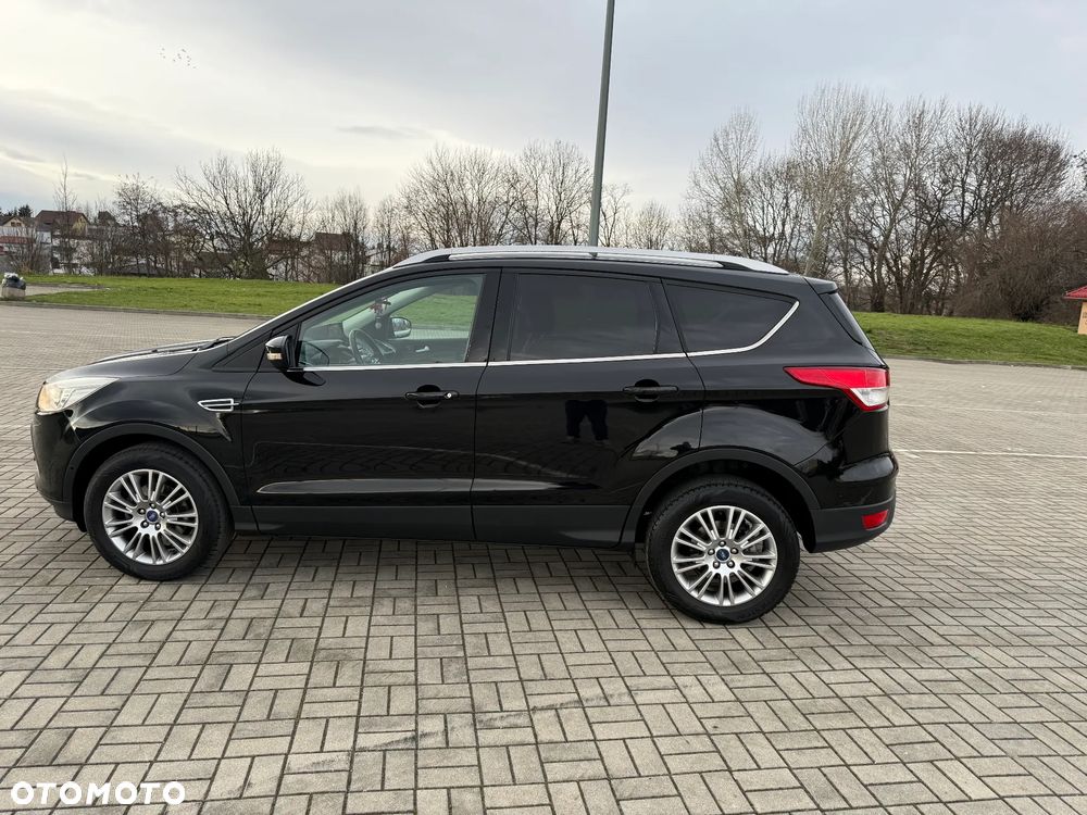 Ford Kuga 1.6 EcoBoost 2x4 Titanium - 5