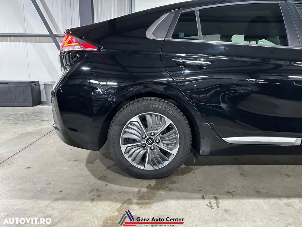 Hyundai IONIQ 1.6 GDI Premium - 33