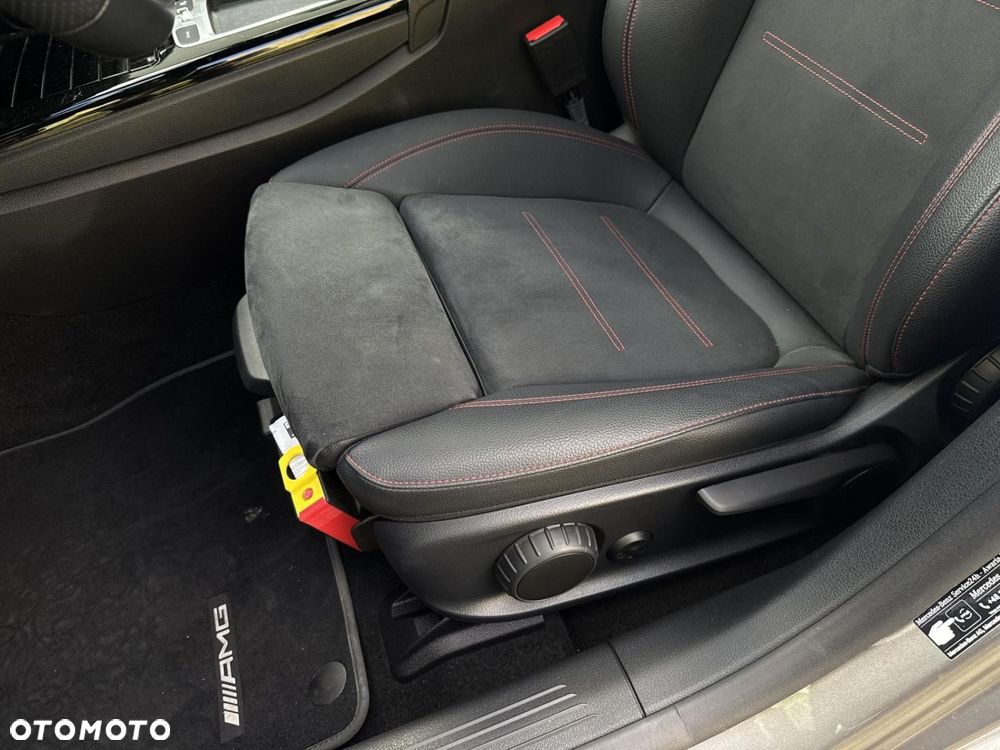 Mercedes-Benz CLA - 12