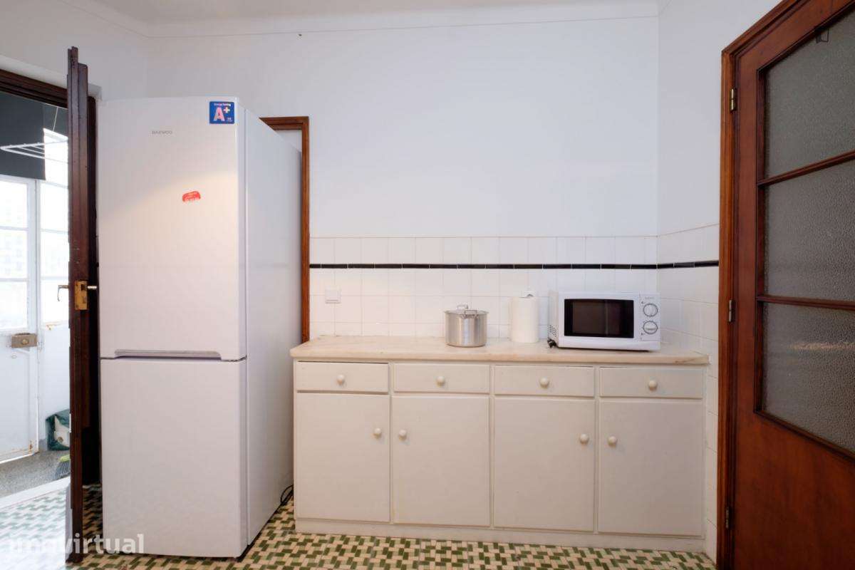 Quarto - localizado em Norton de Matos Coimbra - Grande imagem: 5/26