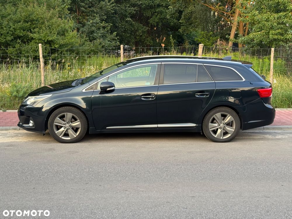 Toyota Avensis 1.8 Prestige MS - 3