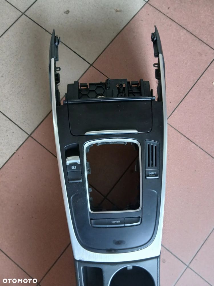 Audi A5 Tunel Środkowy z Podłokietnkiem Skóra - 9