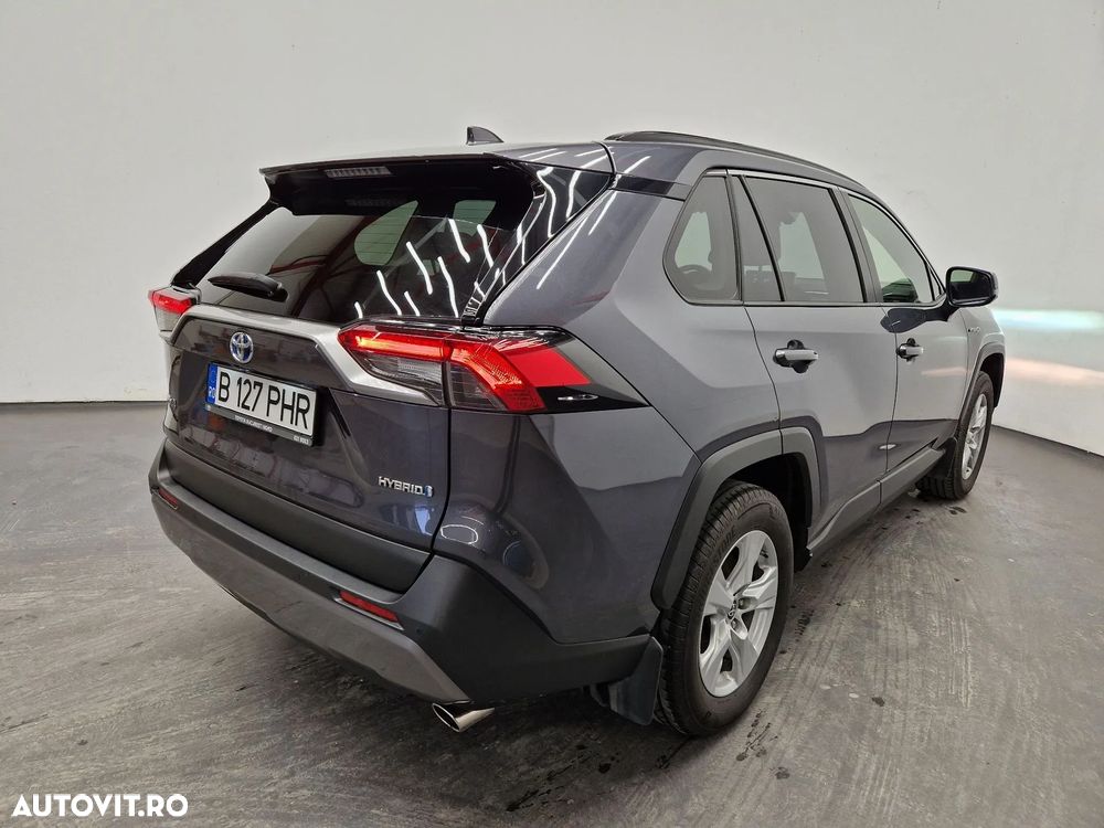 Toyota RAV4 - 3