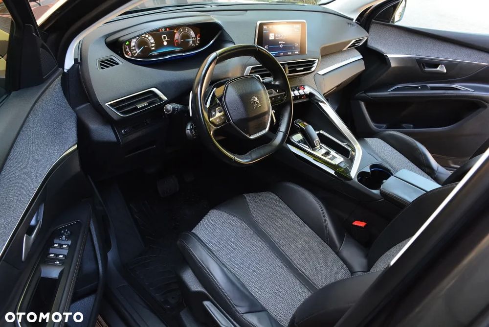 Peugeot 5008 1.6 BlueHDI Allure S&S EAT6 - 6