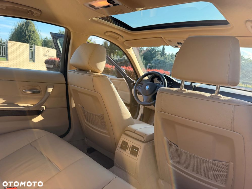 BMW Seria 3 325xi - 6