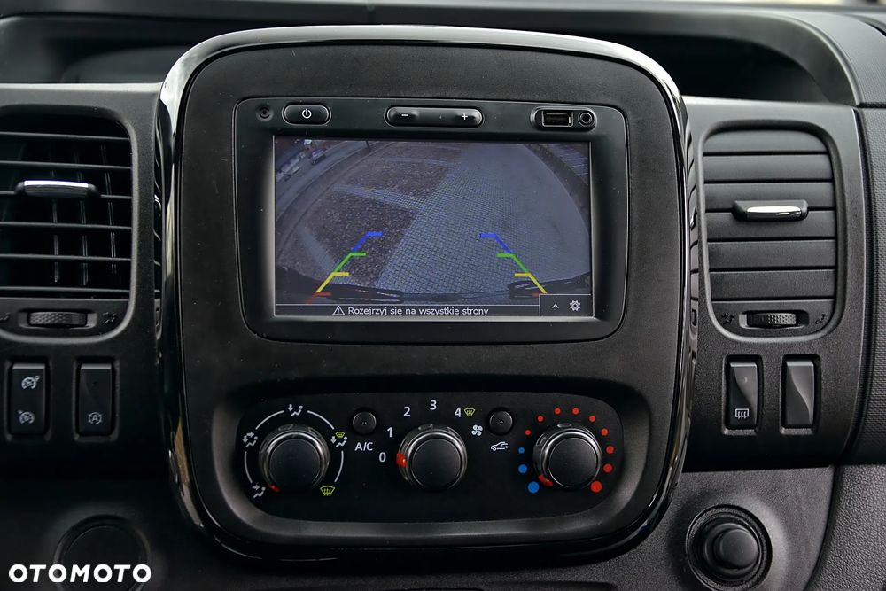 Opel Vivaro - 8