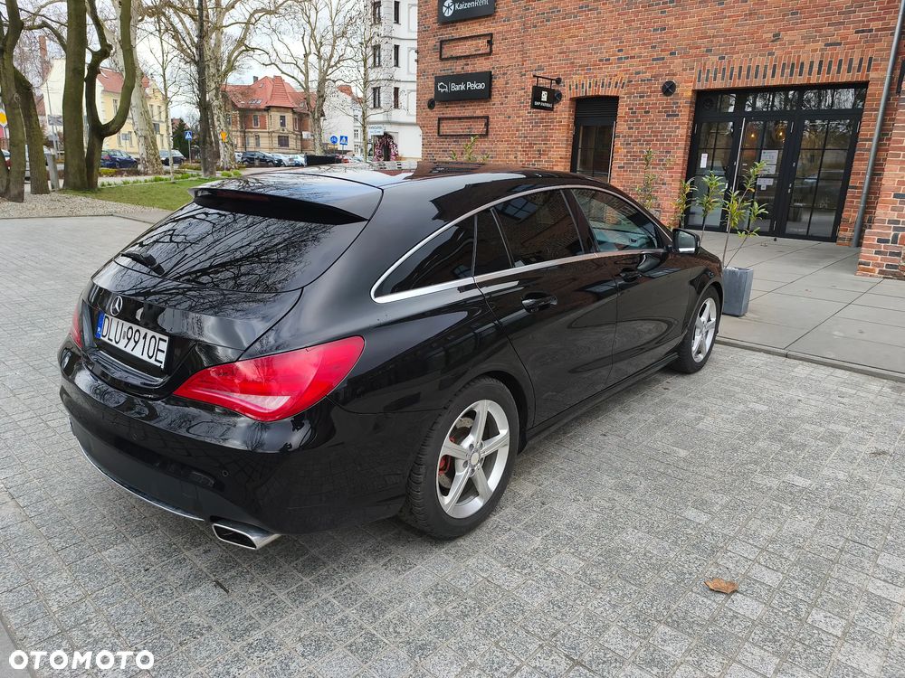 Mercedes-Benz CLA 180 AMG Line - 9