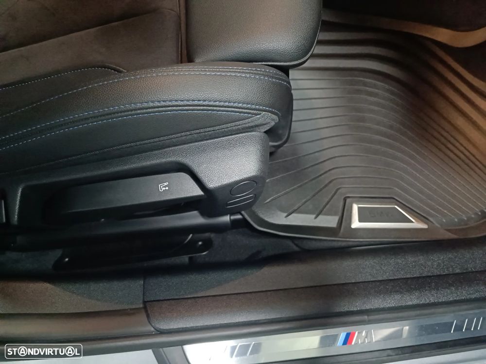 BMW 320 e Pack Desportivo M Auto - 25