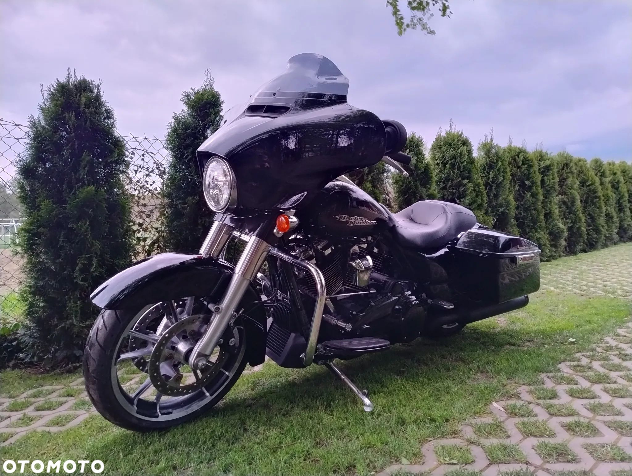Harley-Davidson Touring Street Glide - 1