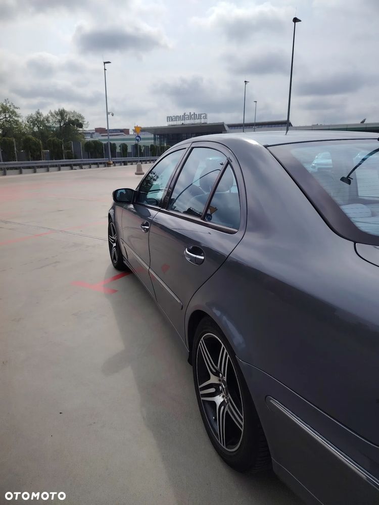 Mercedes-Benz Klasa E 220 CDI Automatik Avantgarde DPF - 4
