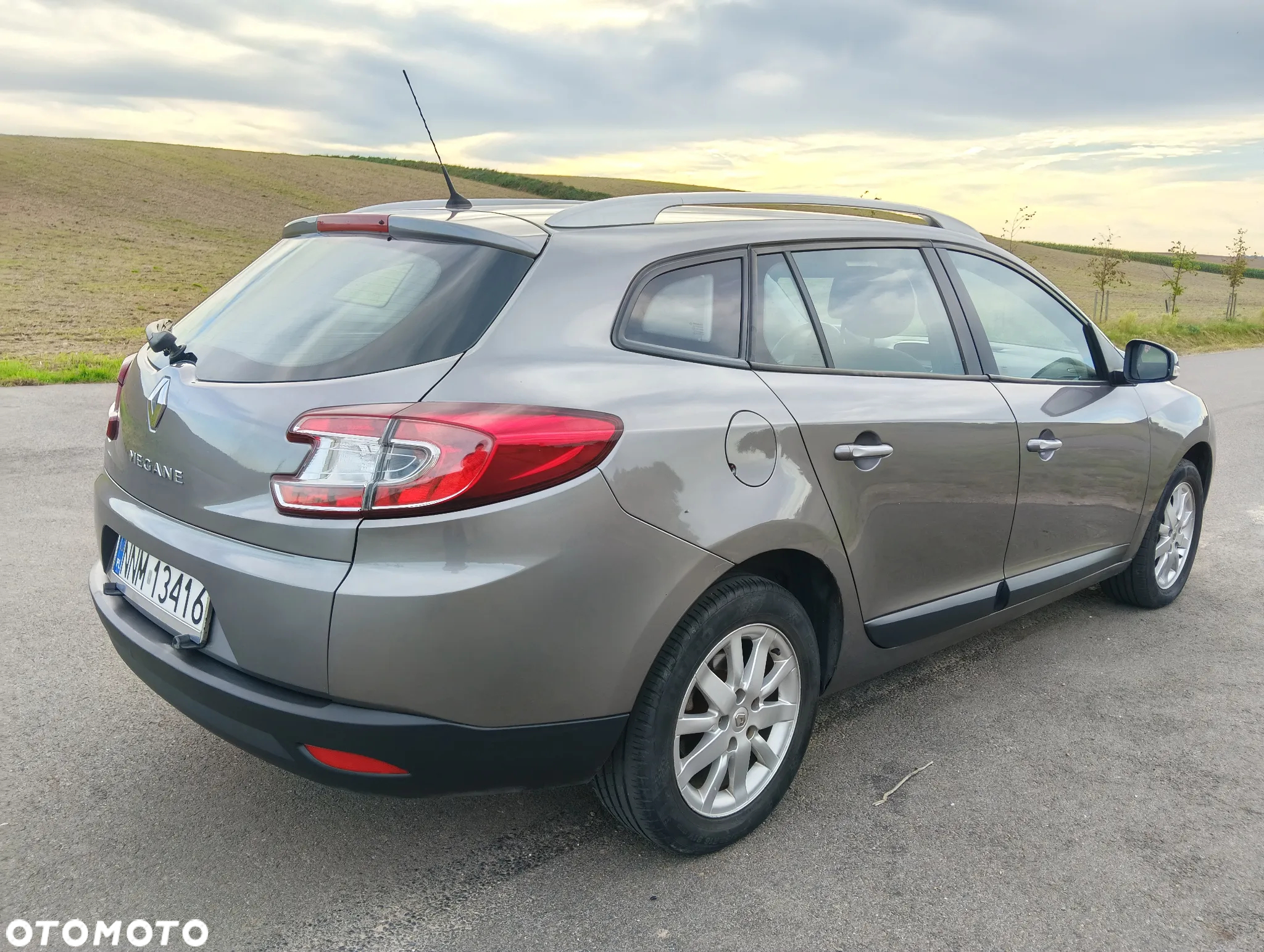 Renault Megane Grandtour 1.6 16V 110 Authentique - 3