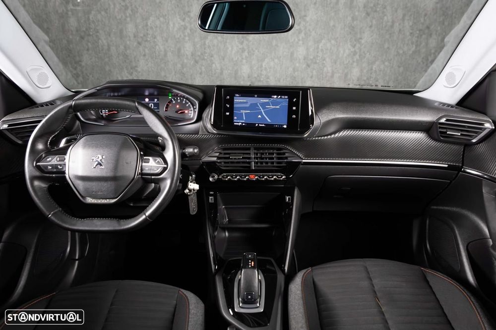 Peugeot 2008 1.5 BlueHDi Allure Pack EAT8 - 32