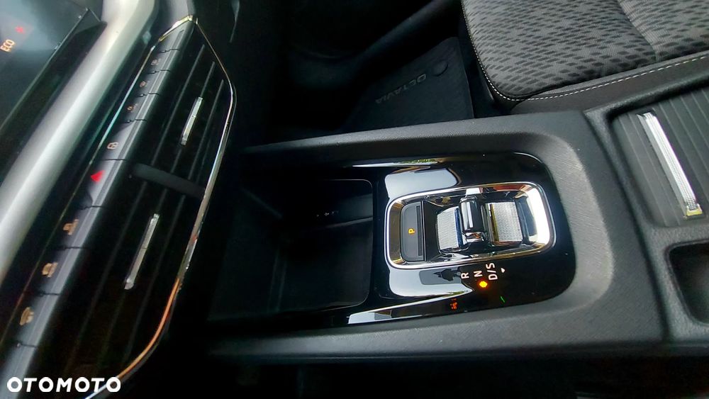 Skoda Octavia 1.4 TSI Plug-In Hybrid Style DSG - 14