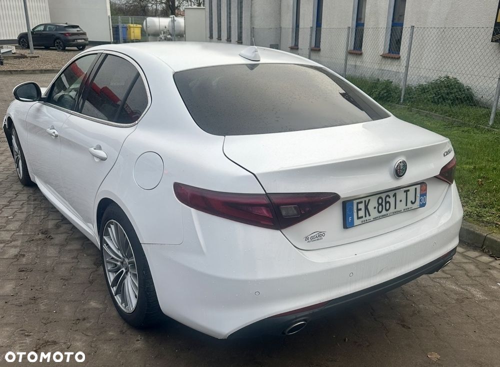 Alfa Romeo Giulia 2.2 D Turbo Super - 8