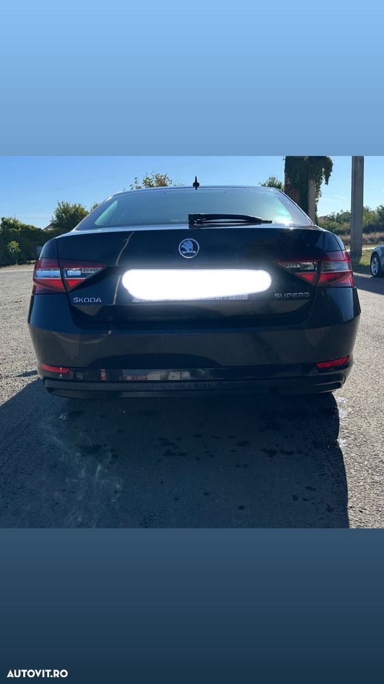 Skoda Superb 1.6 TDI DSG Ambition - 2