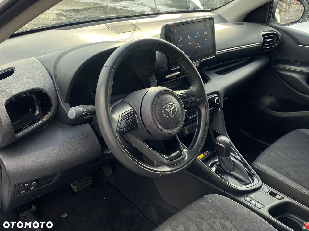 Toyota Yaris Hybrid 1.5 Style - 19