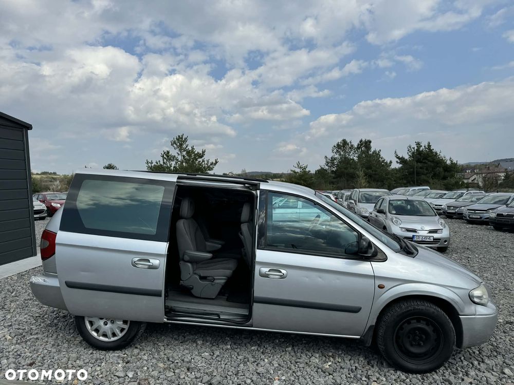 Chrysler Grand Voyager 2.8 CRD Executive LX S&G - 8
