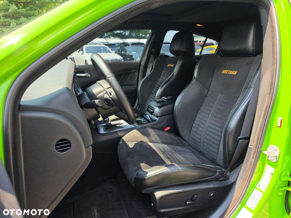 Dodge Charger - 5