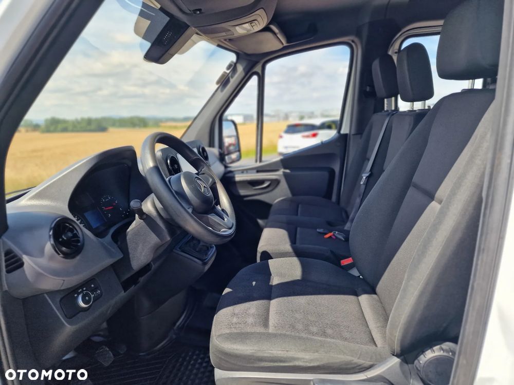 Mercedes-Benz Sprinter Doka - 14