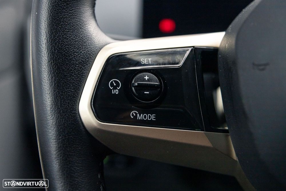 BMW iX xDrive 40 - 26