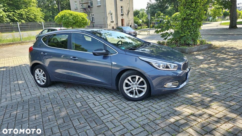 Kia Ceed 1.4 CVVT Dream Team Edition - 5