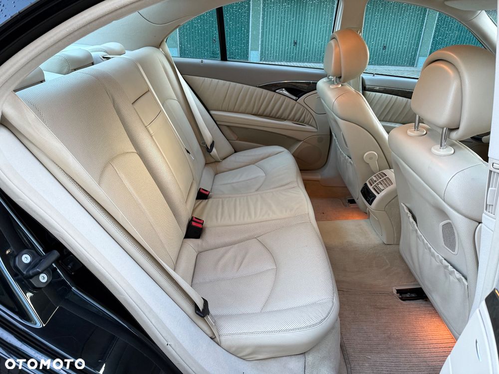 Mercedes-Benz Klasa E 320 CDI Avantgarde - 19