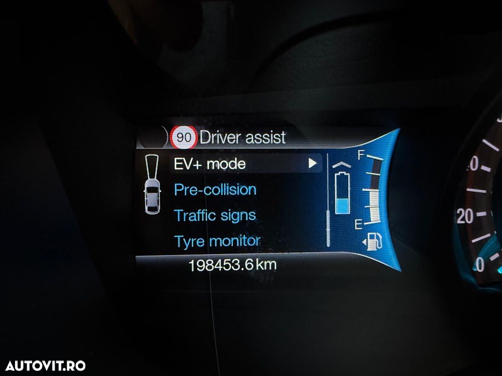 Ford Mondeo Vignale 2.0 Hybrid - 20