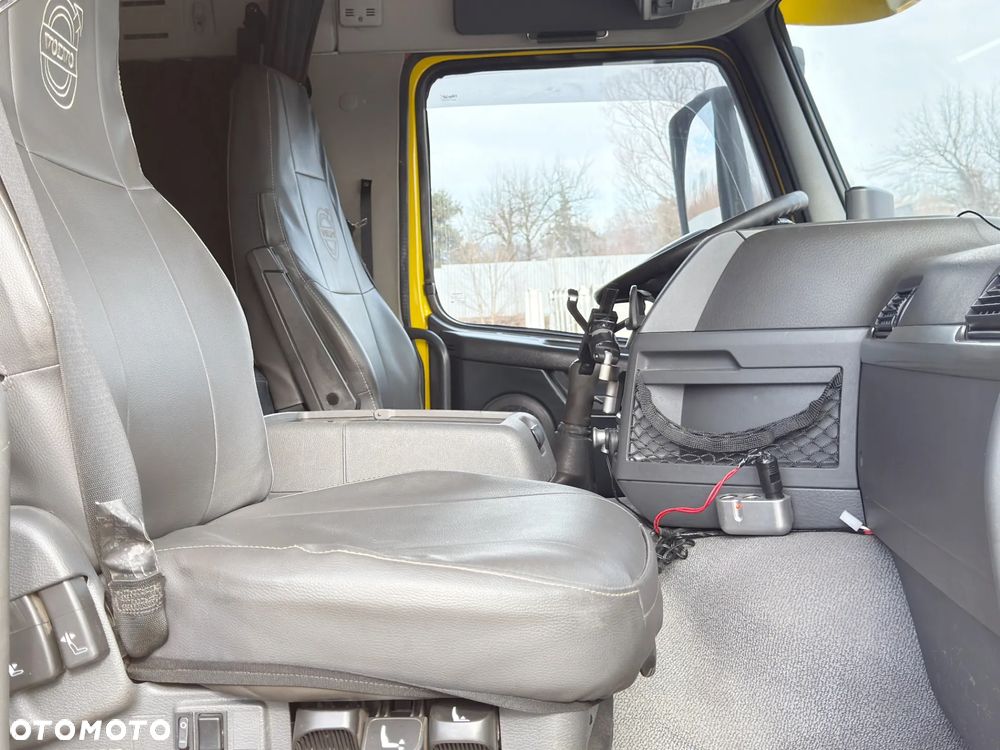 Volvo FM 330 * LAWETA 6,00 m * STAN BDB - 11