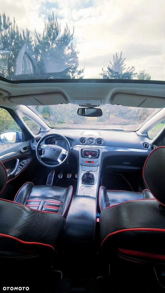 Ford S-Max - 34