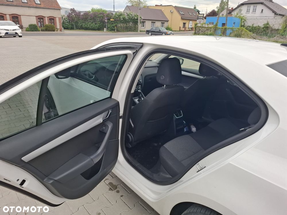 Skoda Octavia 2.0 TDI Ambition DSG - 5