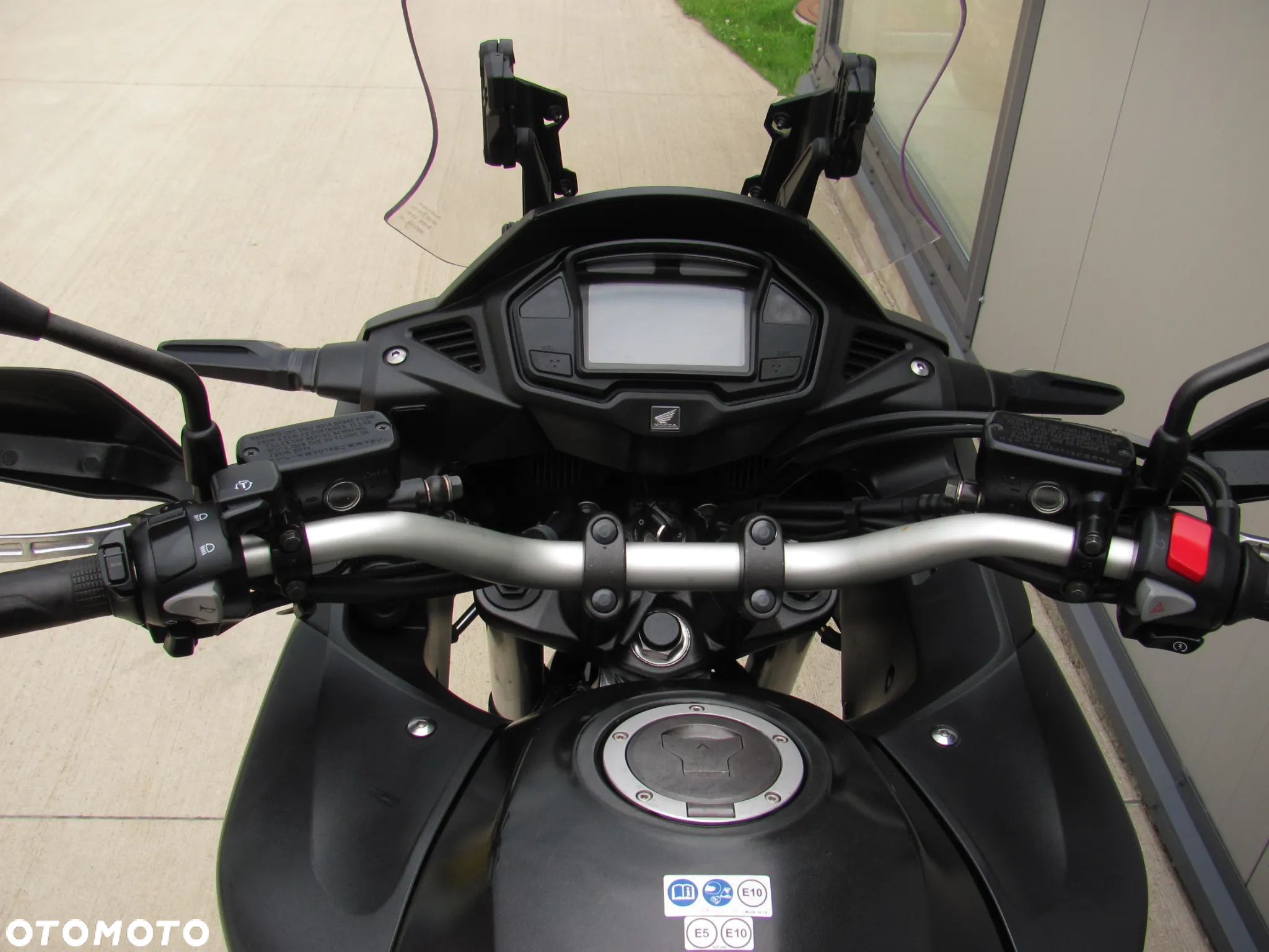 Honda VFR - 15