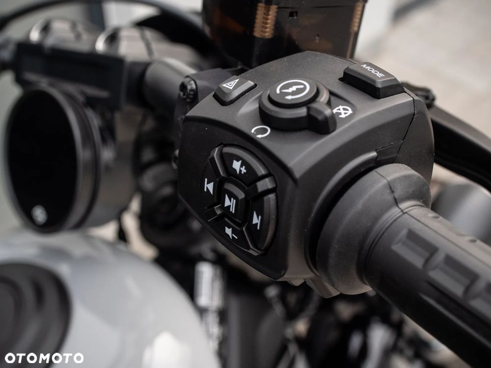 Harley-Davidson Sportster Nightster 975 - 26