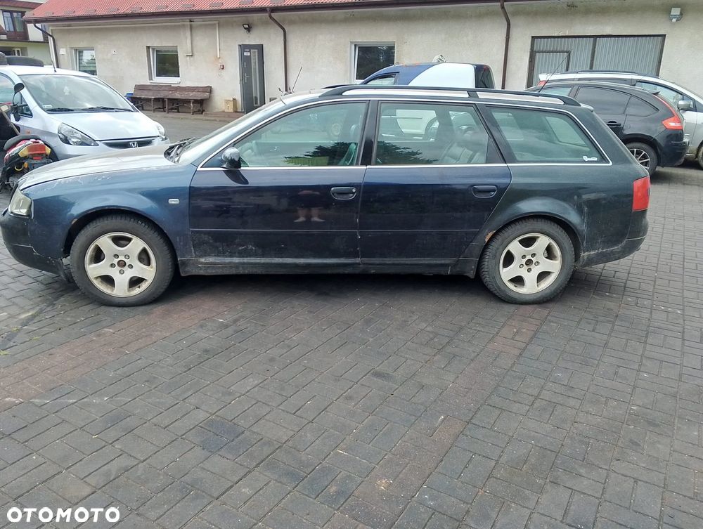 Audi A6 C5 Przed Lift QUATTRO (97-01r.) 2.8 B 193KM. Silnik ACK Skrzynia DEX lakier LZ9U / W9.Cały na części. GWARANCJA !!! Przód Tył Zestaw Komplet Drzwi Klapa Zderzak Błotnik Maska Grill Atrapa Szyba Pas Lampa Lusterko Boczki Fotel Kanapa Kokpit Deska Rozdzielcza Przełącznik Włącznik Sterownik Przewody Wiązka Instalacja Moduł Komputer Czujnik Listwa Pompa Alternator Wtryski Głowica Rozrusznik Kompresor Sprzęgło Dwumas Silnik Skrzynia ABS Klimatyzacji Paliwa Wspomagania Kolektor Turbina Przepustnica Zawór Chłodnica Koło Hak Belka Sanki Zawieszenie Mcpherson Półoś Amortyzator Wydech Tłumik Zacisk Most - 4