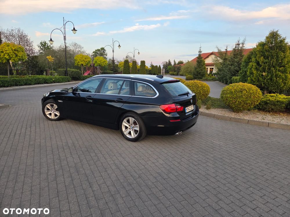 BMW Seria 5 520d - 13